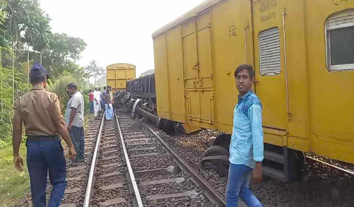 সাড়ে ৫ ঘণ্টা পর উত্তরাঞ্চলের সঙ্গে ট্রেন চলাচল স্বাভাবিক