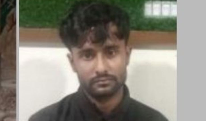 কুমিল্লায় চালককে হত্যা করে অটোরিকশা ছিনতাই, যুবক গ্রেপ্তার কুমিল্লায় চালককে হত্যা করে অটোরিকশা ছিনতাই, যুবক গ্রেপ্তার