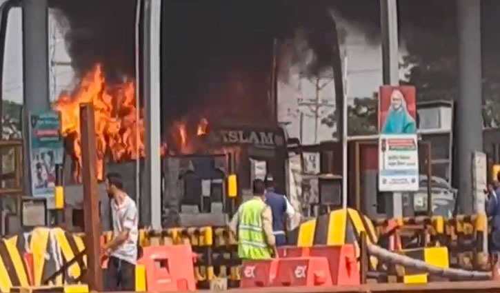 বঙ্গবন্ধু এক্সপ্রেসওয়েতে বাসে আগুন, আহত ৩