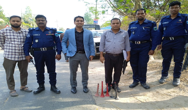 জয়পুরহাটে হাইড্রোলিক হর্ন ব্যবহার করায় জরিমানা