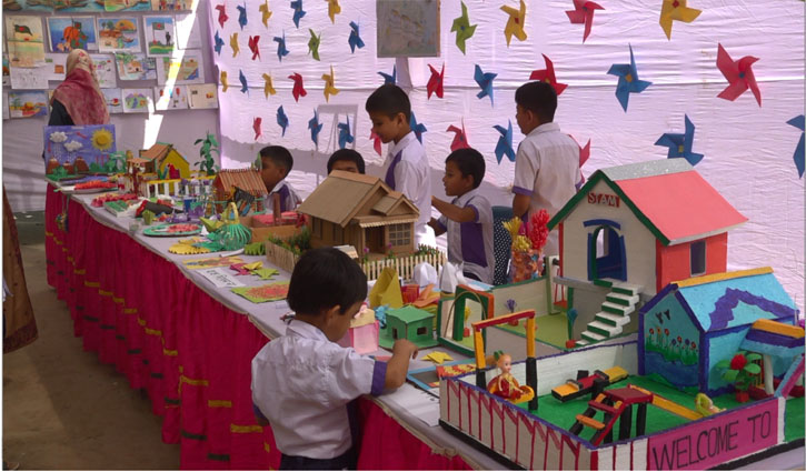 শিশুদের তৈরি ব্যতিক্রমী শিল্পকর্মের প্রদর্শনী