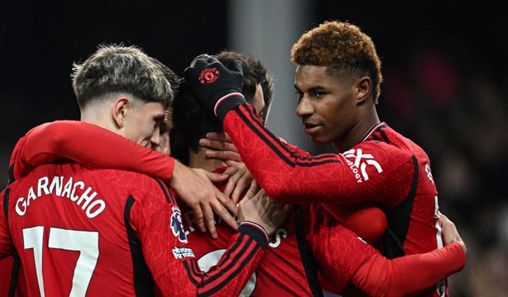 এভারটনের মাঠে ইউনাইটেডের সহজ জয়