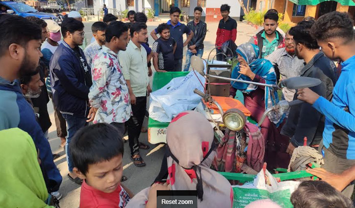 যাত্রীর ছুরিকাঘাতে বাসের হেলপার খুন, সুপারভাইজার হাসপাতালে 