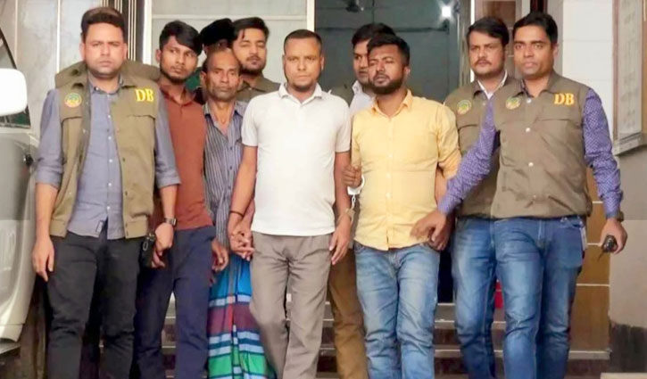 পুলিশ সদস্য হত্যায় আত্মগোপনে থাকা ৪ আসামি গ্রেপ্তার