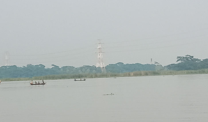 ঝালকাঠিতে অভিযানেও থামছে না ইলিশ শিকার