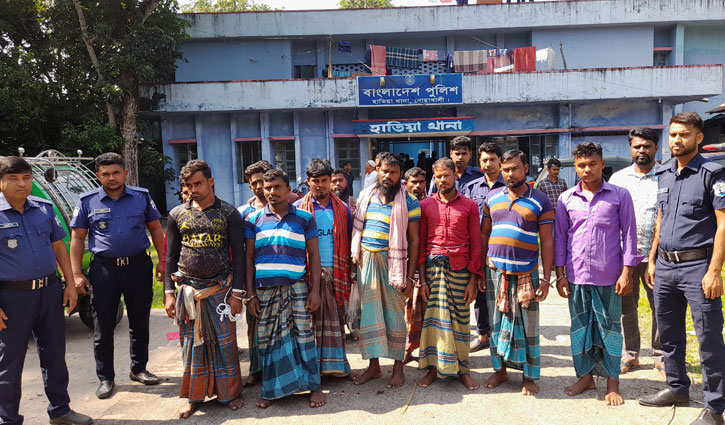 মেঘনায় ইলিশ ধরায় ১৪ জেলে গ্রেপ্তার