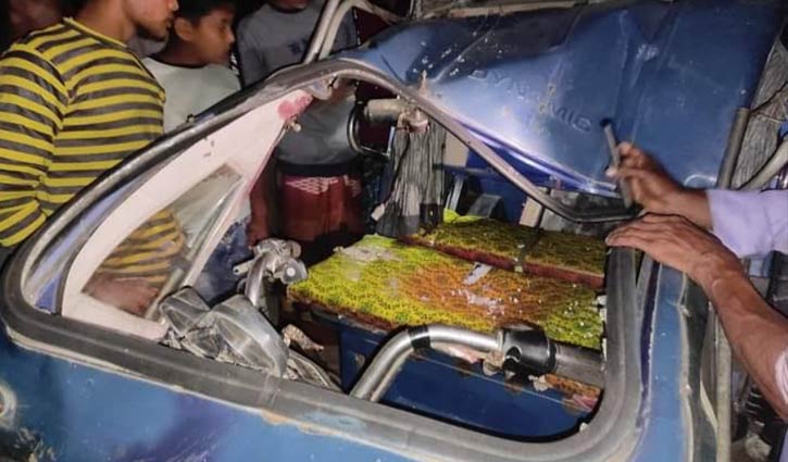 মাগুরায় ২ ইজিবাইকের সংঘর্ষ, নিহত ১