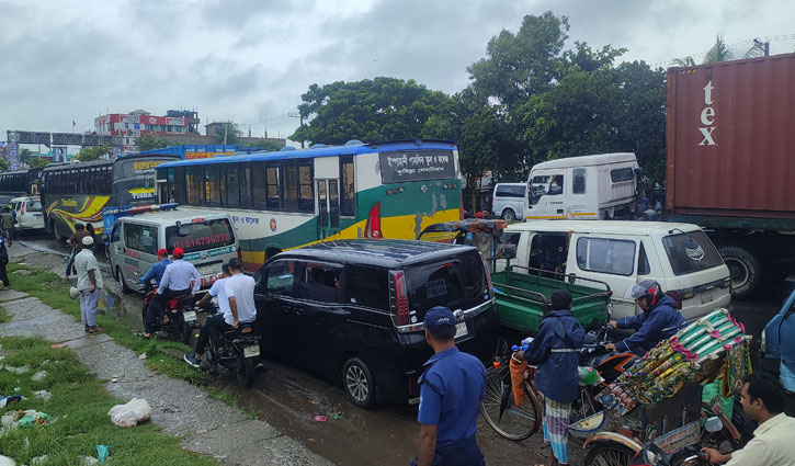 বিএনপির রোড মার্চ: ঢাকা-চট্টগ্রাম মহাসড়কে তীব্র যানজট
