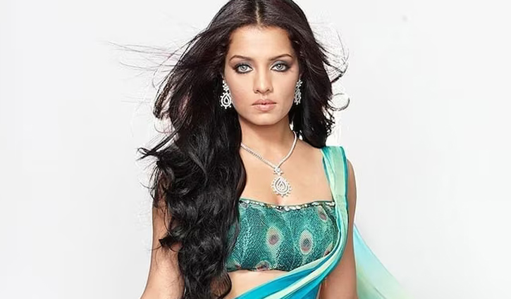 সমকামী বিয়েকে বৈধতা দেয়নি ভারতের সুপ্রিম কোর্ট, হতাশ অভিনেত্রী সেলিনা