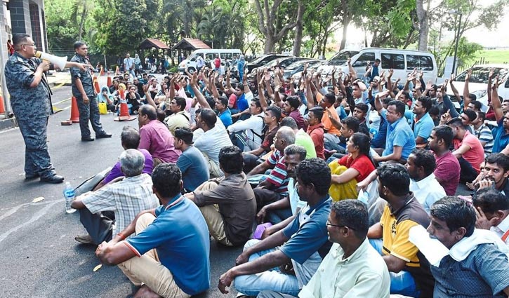 377 migrants including Bangladeshis detained in Malaysia