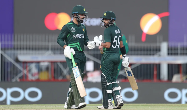 Pakistan set 271-run target for South Africa