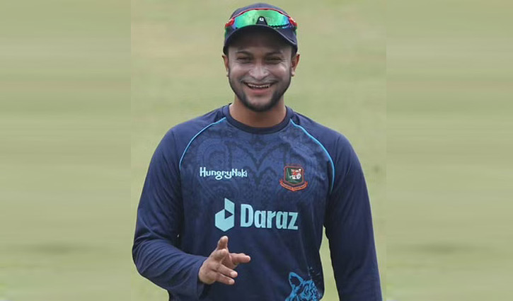 Shakib spotted in Mirpur