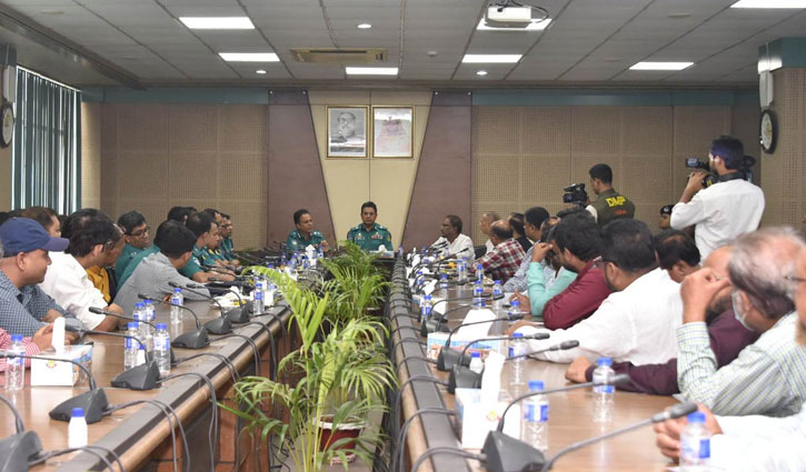 অগ্নিসংযোগকারীদের ধরিয়ে দিতে পুরস্কার ঘোষণা করলো ডিএমপি