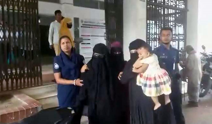 গৃহবধূ হত্যায় স্বামী শাশুড়ি দেবর ও দুই ননদকে মৃত্যুদণ্ড