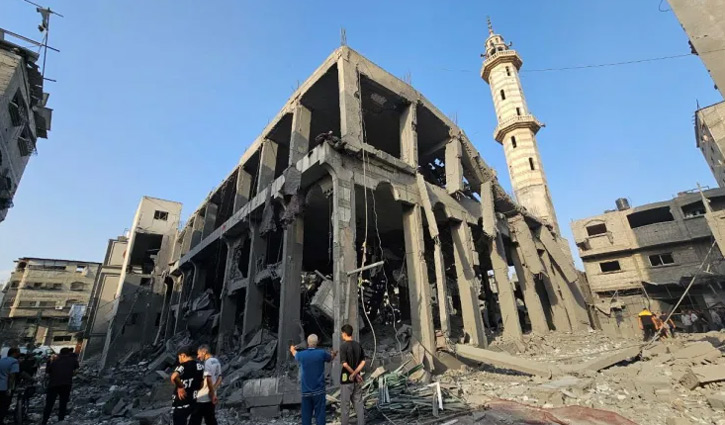 গাজায় ৪৭ মসজিদ ও ৭ গির্জা ধ্বংস করেছে ইসরায়েল