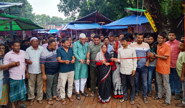 সাতক্ষীরায় ঐতিহ্যবাহী গুড়পুকুর মেলা শুরু