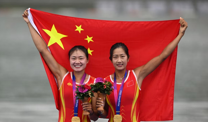 চীনের স্বর্ণের সেঞ্চুরি, পদকের ডাবল সেঞ্চুরি