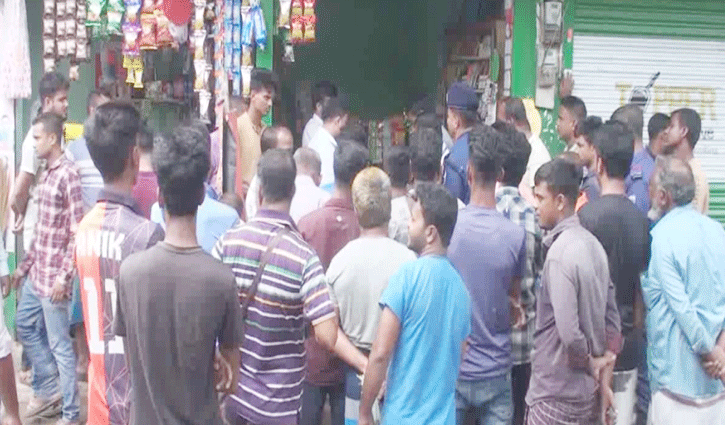 বেশি দামে সিলিন্ডার বিক্রি: সাতক্ষীরায় ৬ প্রতিষ্ঠানে জরিমানা 