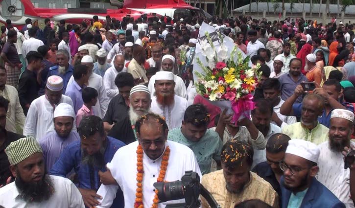 কর্মচারীর ডাকে সৌদি থেকে গোপালগঞ্জে মালিক