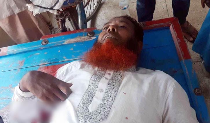 আত্রাইয়ে শিক্ষকের ২ পায়ের রগ কেটে দিয়েছে দুর্বৃত্তরা