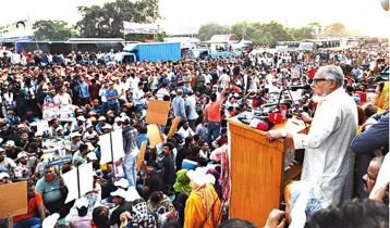 ‘ভিসা নিষেধাজ্ঞায় তাদের বাড়িতে কান্নাকাটি অথচ বক্তৃতায় চাপাবাজি’