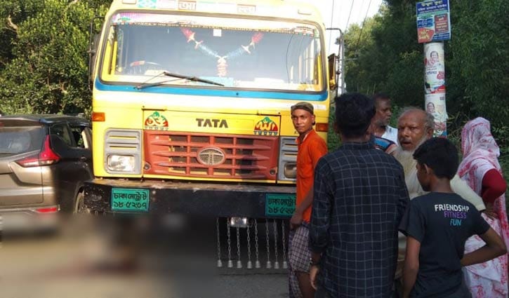 পরীক্ষা দিয়ে বাড়ি ফেরা হলো না মনিরার