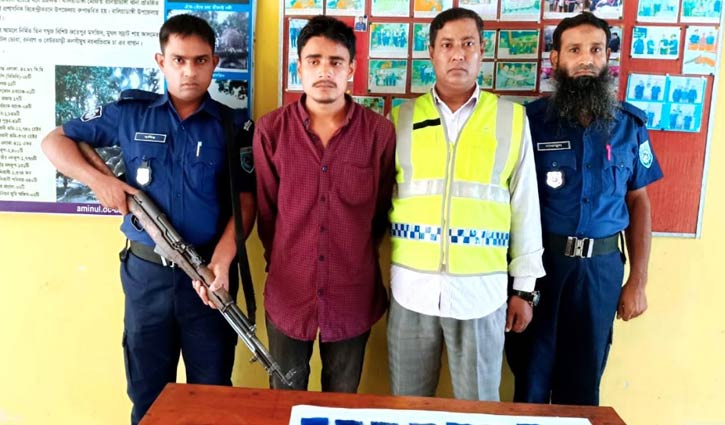 ঠাকুরগাঁওয়ে ইয়াবাসহ মাদক কারবারি গ্রেপ্তার