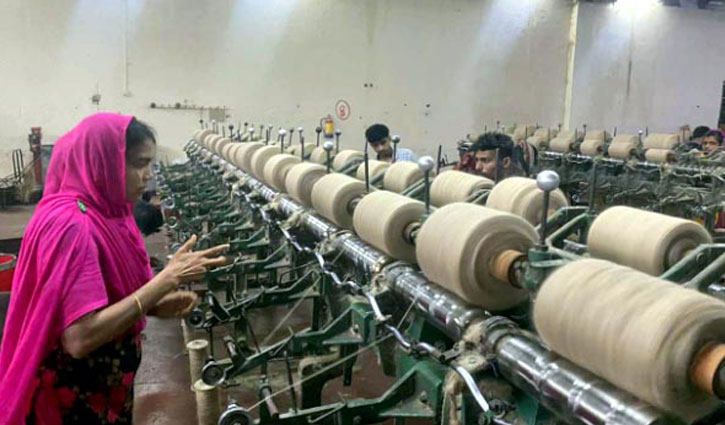 সোনালি আঁশের রঙিন সুতা যাচ্ছে ১২ দেশে