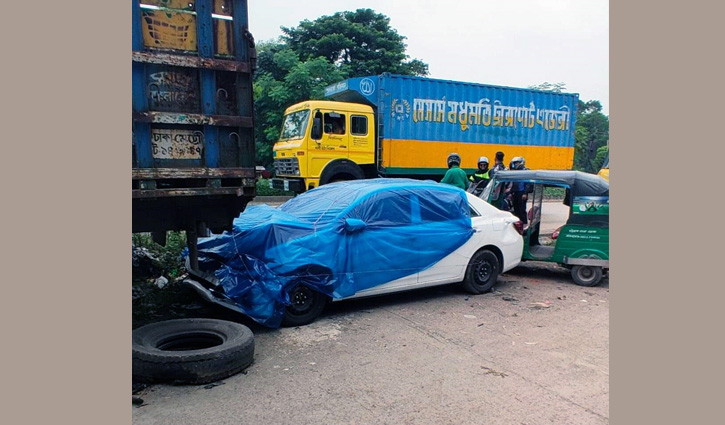 মিরসরাইয়ে সড়ক দুর্ঘটনায় পুলিশ কর্মকর্তা নিহত