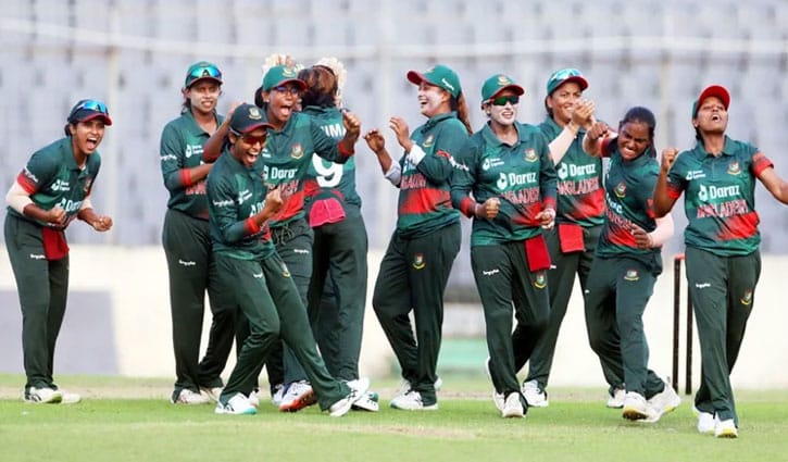 মাঠে  না নেমেই সেমিফাইনালে বাংলাদেশ