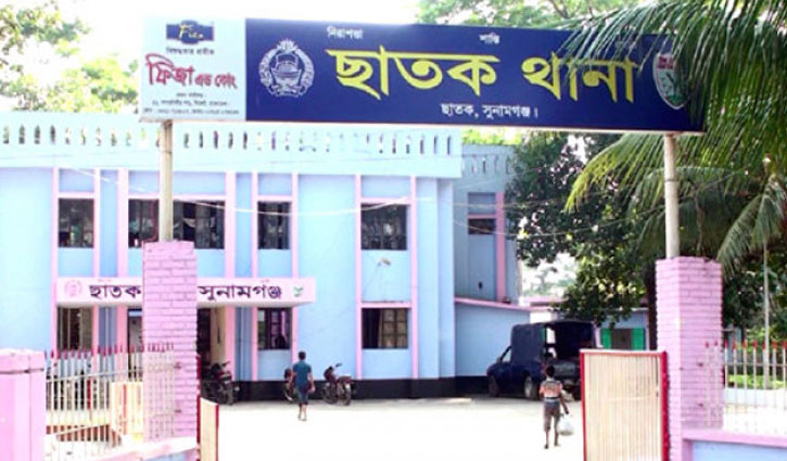 খালে ভাসছিল অজ্ঞাত ব্যক্তির লাশ