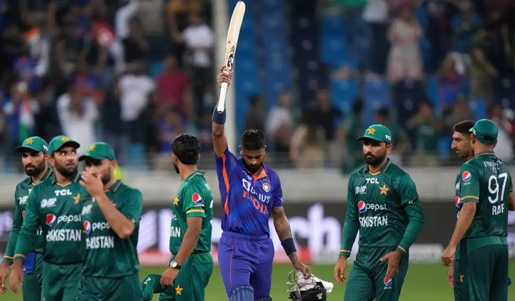 Pakistan scared to play against India: Moin Khan