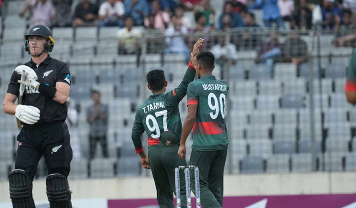 ‘রাত ৩টায় বললেও মোস্তাফিজ বিশ্বের সেরা বোলিংটাই করবে’