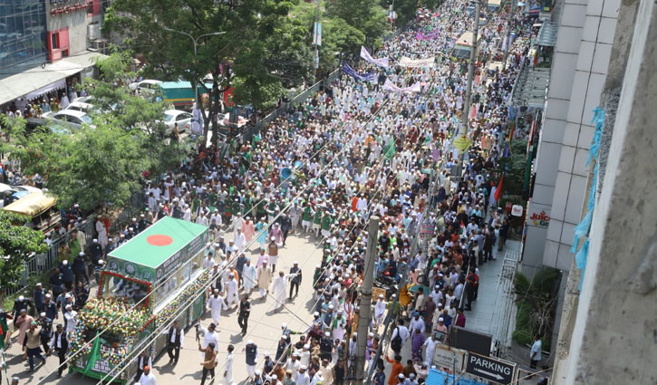 আল্লামা তা‌হের শাহ’র নেতৃত্বে রাজধানী‌তে জস‌নে জুলুস