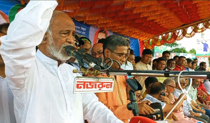 সরকারকে ক্ষমতা থেকে সরাতে বাধ্য করা হবে : মঈন খান