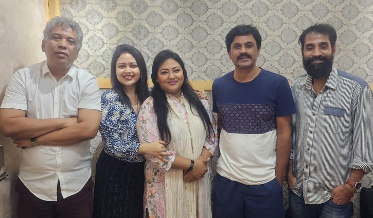 মমতাজের কণ্ঠে ‘নসিব যেথা নিয়া চলে, আমি সেথা যাই’ মমতাজের কণ্ঠে ‘নসিব যেথা নিয়া চলে, আমি সেথা যাই’