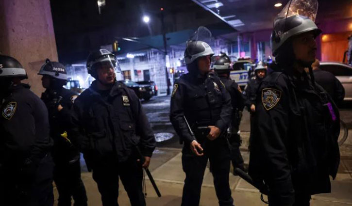 যুক্তরাষ্ট্রের ২ বিশ্ববিদ্যালয় থেকে গ্রেপ্তার ৩০০