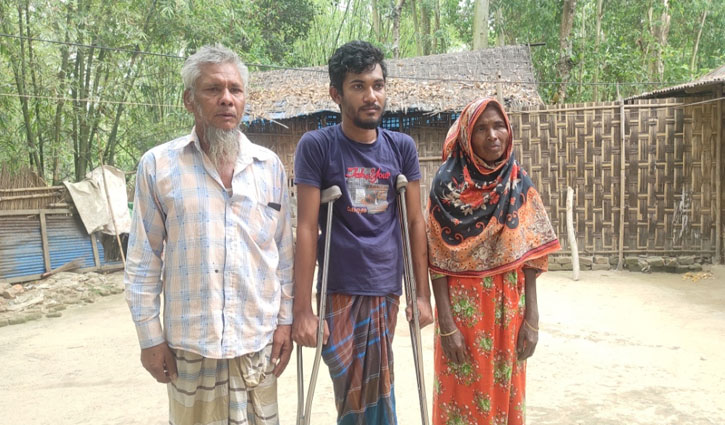 শুভ চেয়েছিলেন সংসারের হাল ধরতে, এখন পরিবারের বোঝা