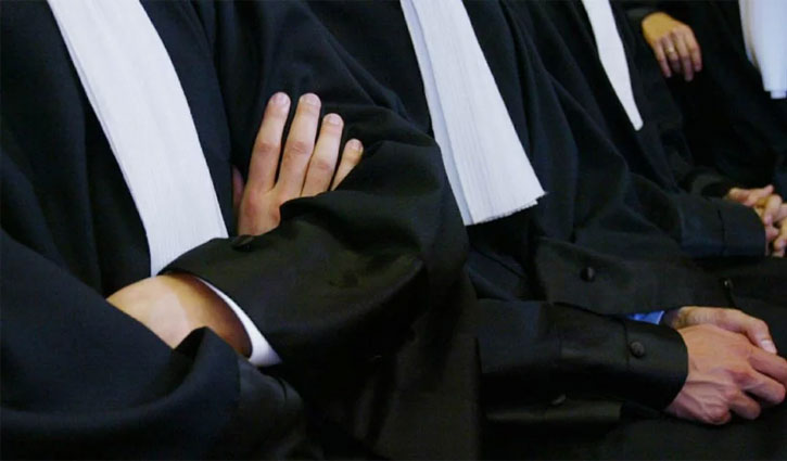 গরমে কালো কোট-গাউন পরতে হবে না বিচারক-আইনজীবীদের