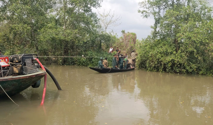 সুন্দরবনে এখনও আগুন খুঁজছে বন বিভাগ