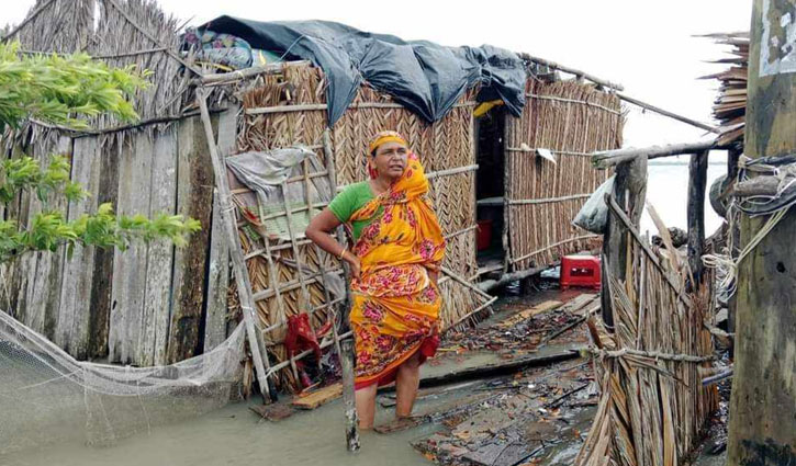 খুলনায় ৭৭ হাজার ঘর বিধ্বস্ত 