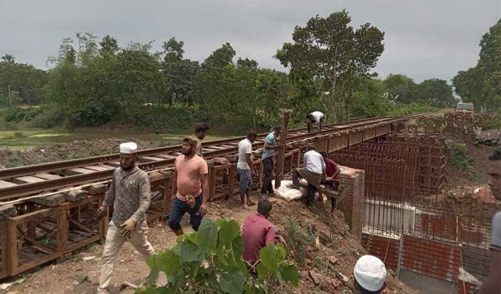 আড়াই ঘণ্টা পর ঢাকা-ময়মনসিংহ রেল যোগাযোগ সচল