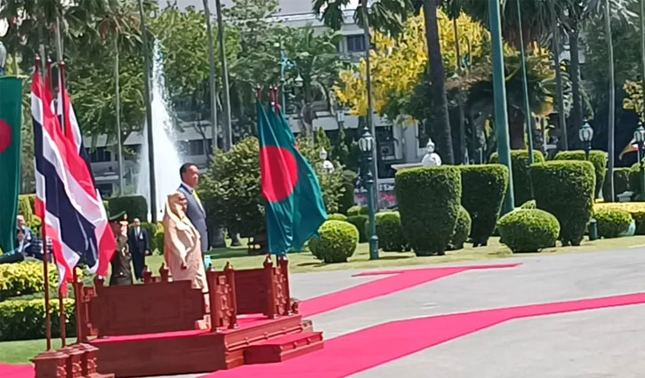 PM Hasina opens bilateral meeting with Thai premier Thavisin
