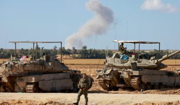 Israeli forces seize Rafah crossing