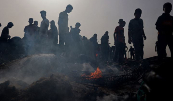 Israeli attack on Rafah kills 45, prompts international outcry