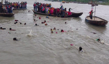 Trawler carrying 70 passengers capsizes in Mongla River