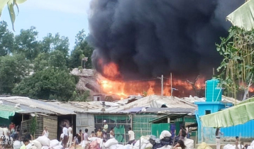 Over 200 houses gutted in fire
