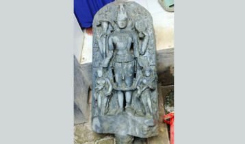 Vishnu idol found while digging pond in Munshiganj