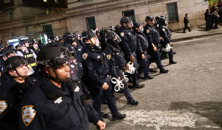 Police raid on Columbia campus
