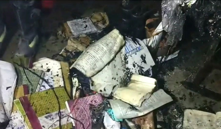 নাটোরে পুলিশ তদন্ত কেন্দ্রের ব্যারাকে অগ্নিকাণ্ড